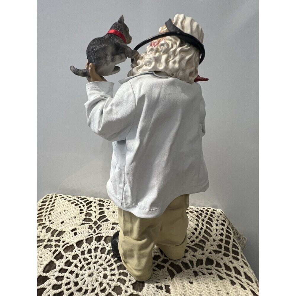 Veterinarian Santa Figurine Kurt S Adler 10" Puppy Kitten Cardinal SEE PHOTOS - Picture 10 of 12